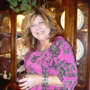 Meet your Posher, Danette